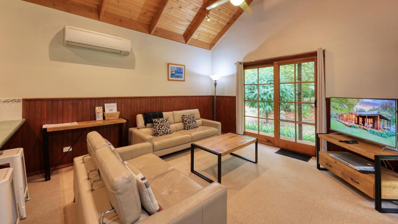 Beechworth Cedar Cottages Екстер'єр фото