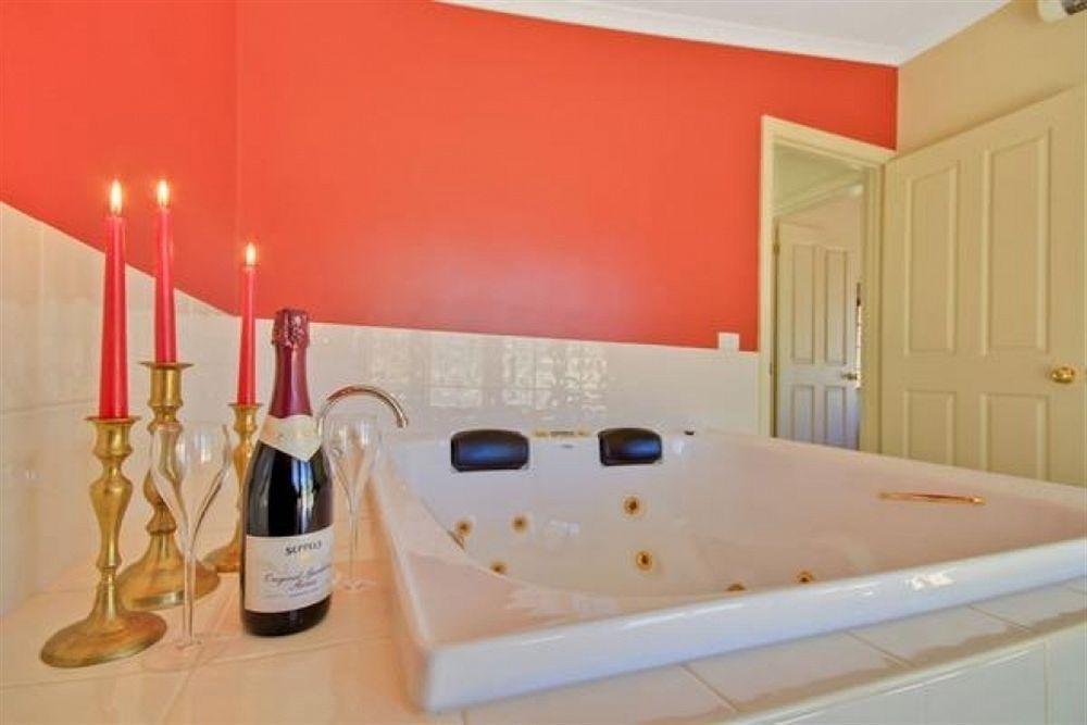 Beechworth Cedar Cottages Екстер'єр фото